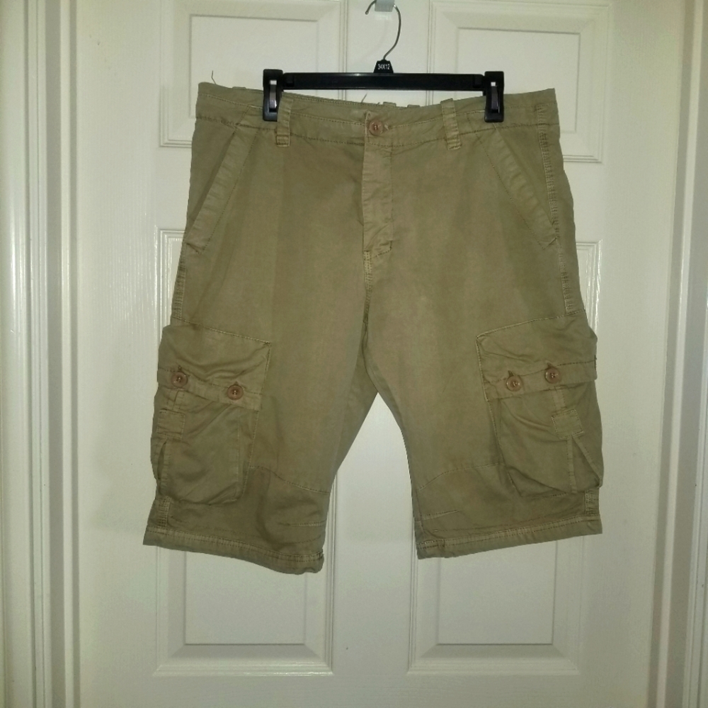 Stone Touch Cargo Shorts